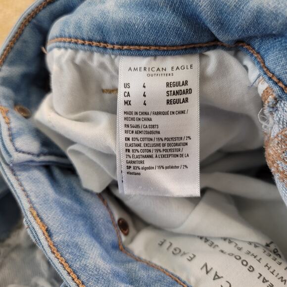 American Eagle Outfitters Light Blue High Rise Jeans - Picture 7 of 12